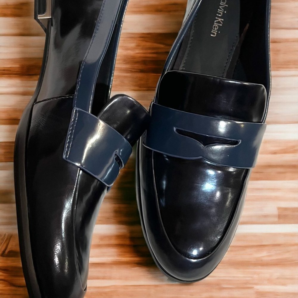 Gorgeous Pair of Calvin Klein Dark Navy Women's Loafers, Size 7.5, Never Worn!